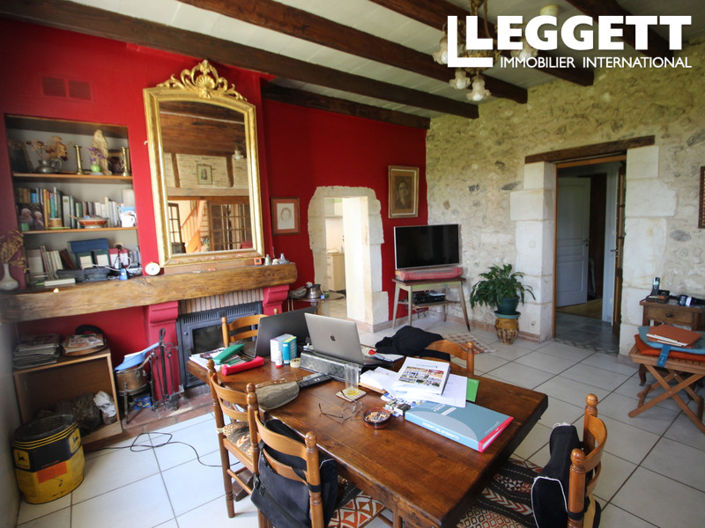 Image No.2-4 Bed House for sale