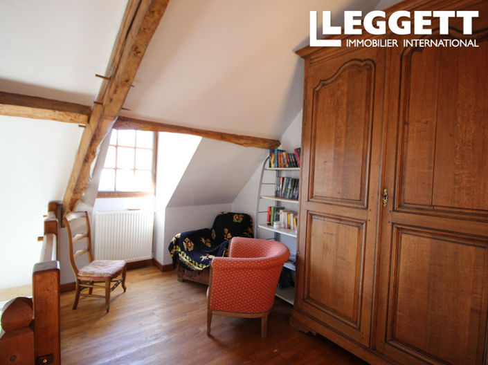 Image No.8-4 Bed House for sale