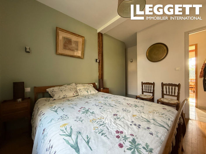 Image No.9-4 Bed House for sale