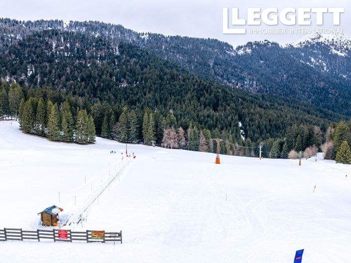 Image No.3-Commercial à vendre à Sarcenas