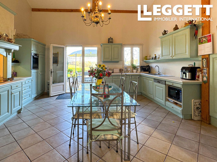 Image No.6-4 Bed House for sale