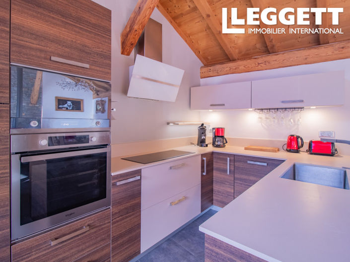 Image No.3-4 Bed House for sale