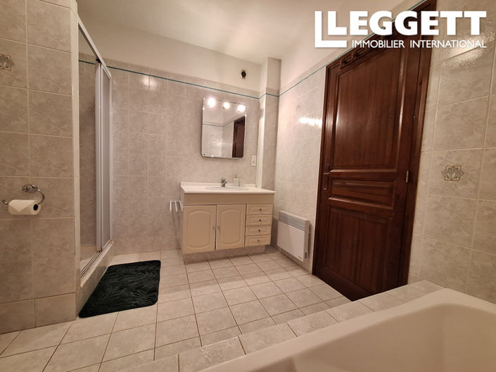 Image No.5-6 Bed House for sale