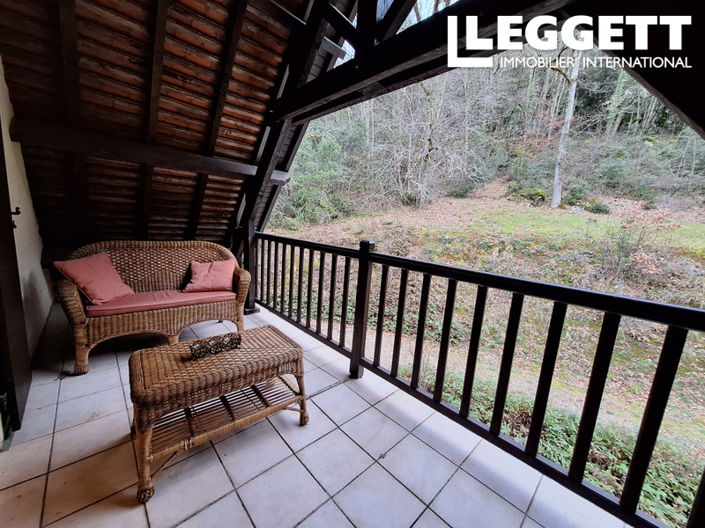 Image No.7-6 Bed House for sale