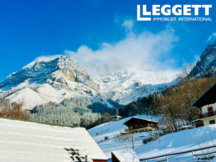 Image No.10-3 Bed House for sale