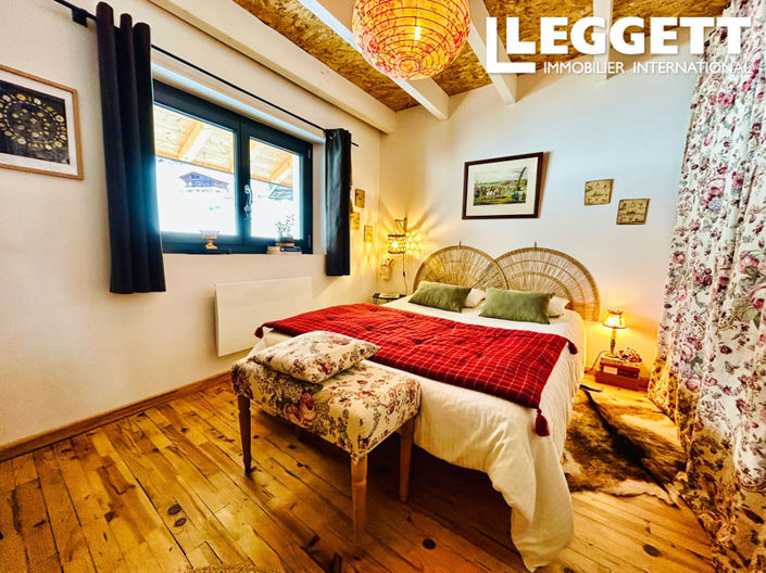 Image No.3-3 Bed House for sale