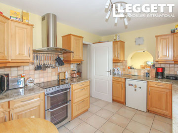 ahr0chm6ly9jzg4uagvzdglhlmltbw8vaw1hz2uvvevom