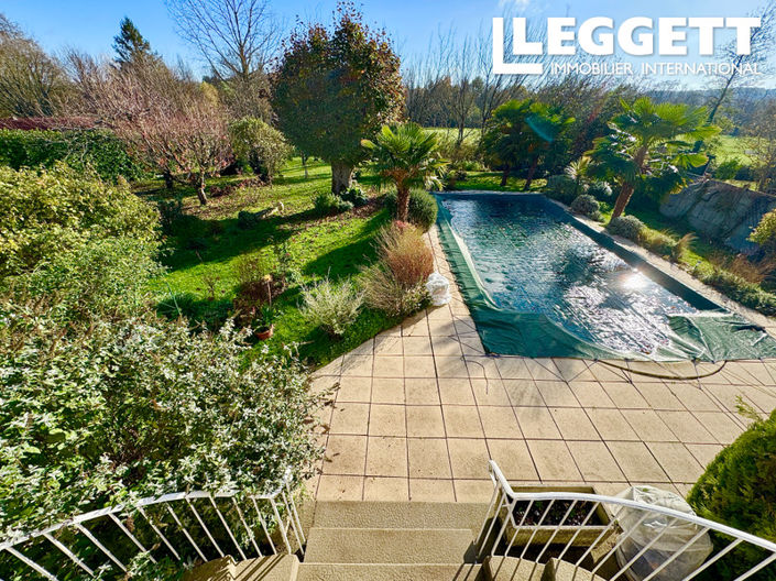 Image No.2-Maison de 5 chambres à vendre à Charente