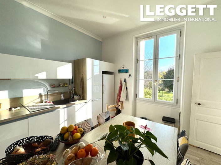 Image No.3-Maison de 5 chambres à vendre à Charente