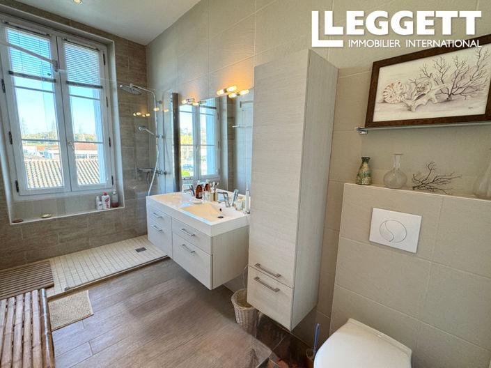 Image No.9-Maison de 5 chambres à vendre à Charente