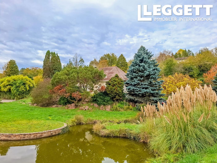 Image No.10-3 Bed House for sale