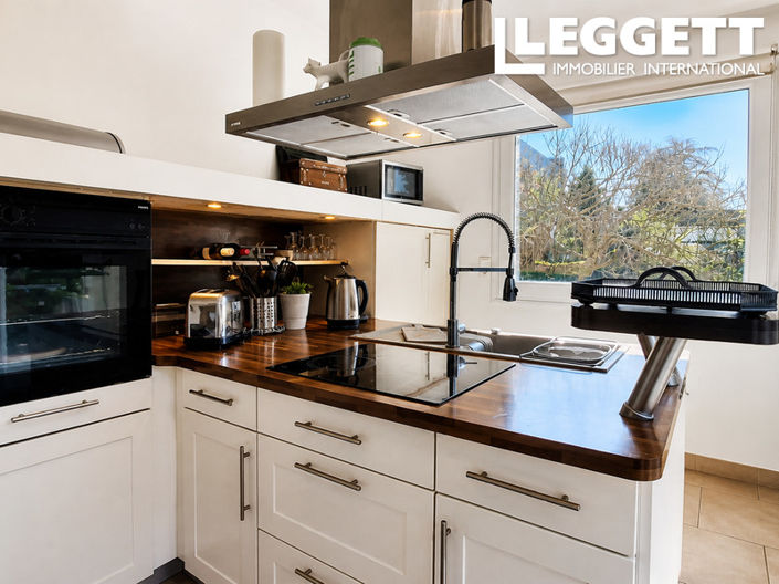 Image No.3-3 Bed House for sale
