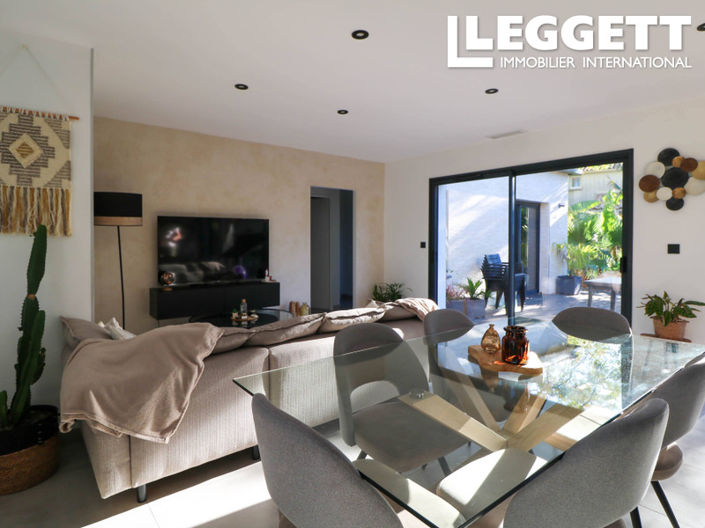 Image No.3-4 Bed House for sale