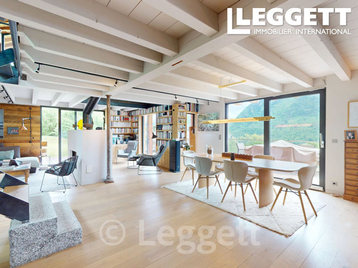 Image No.2-4 Bed House for sale