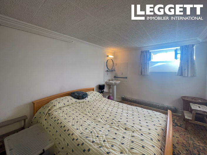 Image No.10-4 Bed House for sale