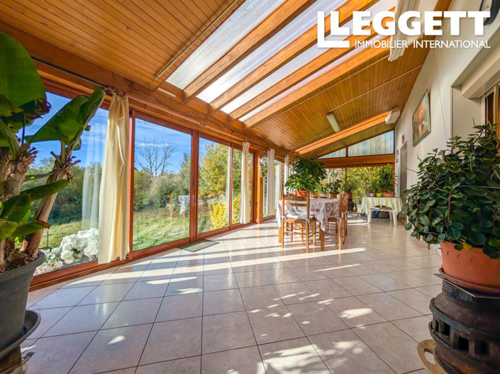 Image No.3-4 Bed House for sale