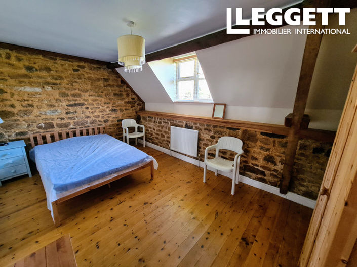 Image No.10-3 Bed House for sale