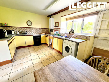 ahr0chm6ly9jzg4uagvzdglhlmltbw8vaw1hz2uvvevom