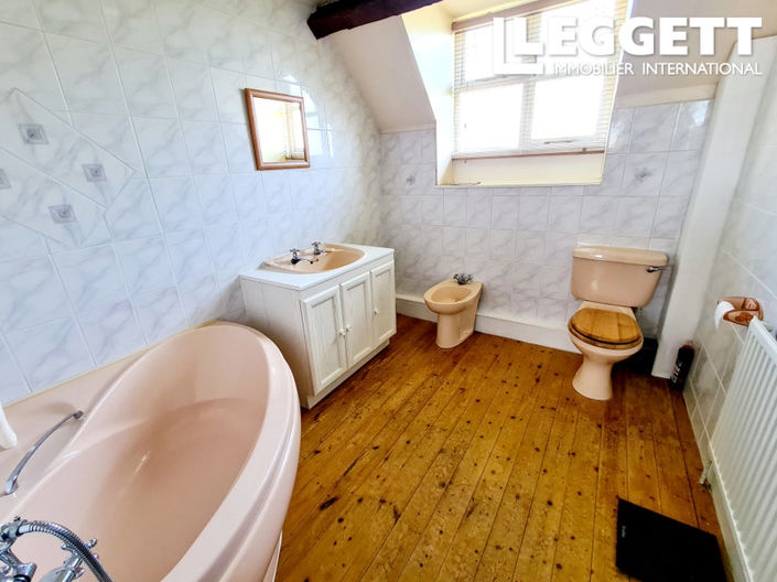 Image No.6-3 Bed House for sale