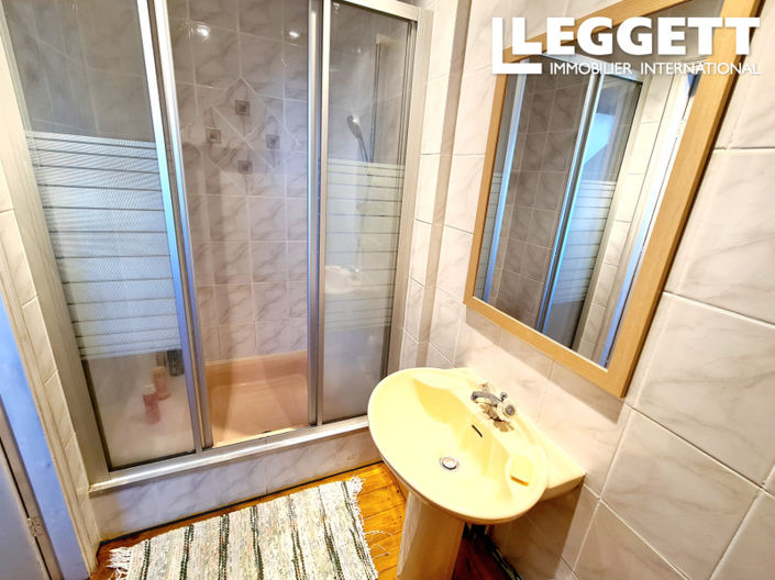 Image No.8-3 Bed House for sale