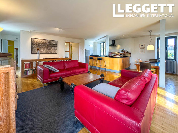 Image No.6-3 Bed House for sale