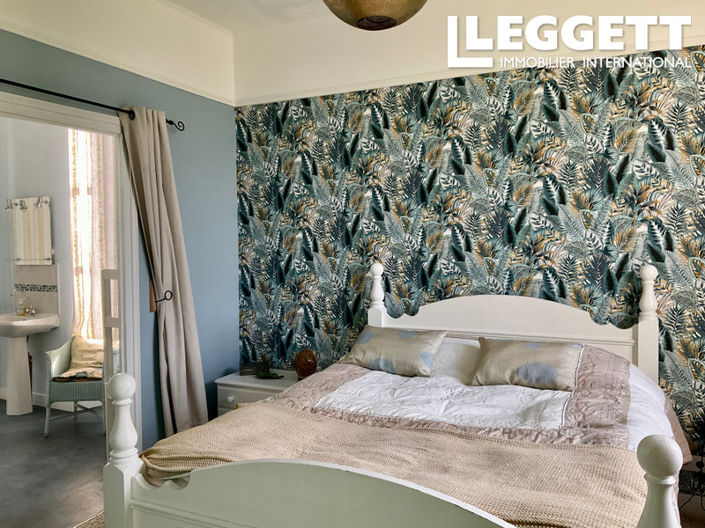 Image No.7-3 Bed House for sale