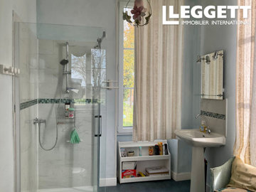 ahr0chm6ly9jzg4uagvzdglhlmltbw8vaw1hz2uvvevom