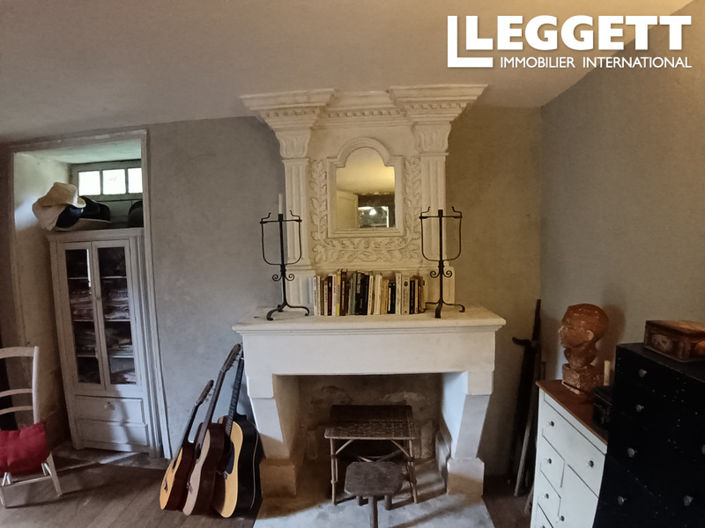 Image No.6-6 Bed House for sale