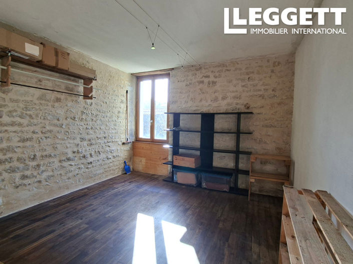 Image No.6-3 Bed House for sale