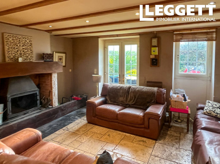 Image No.6-3 Bed House for sale