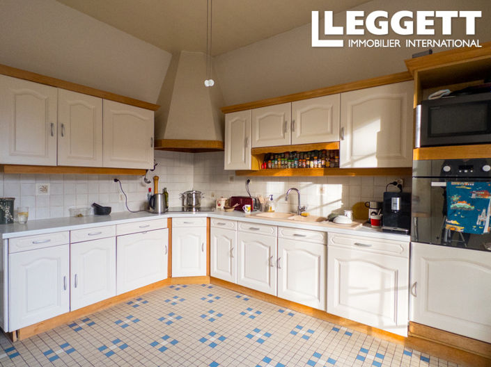 Image No.4-5 Bed House for sale