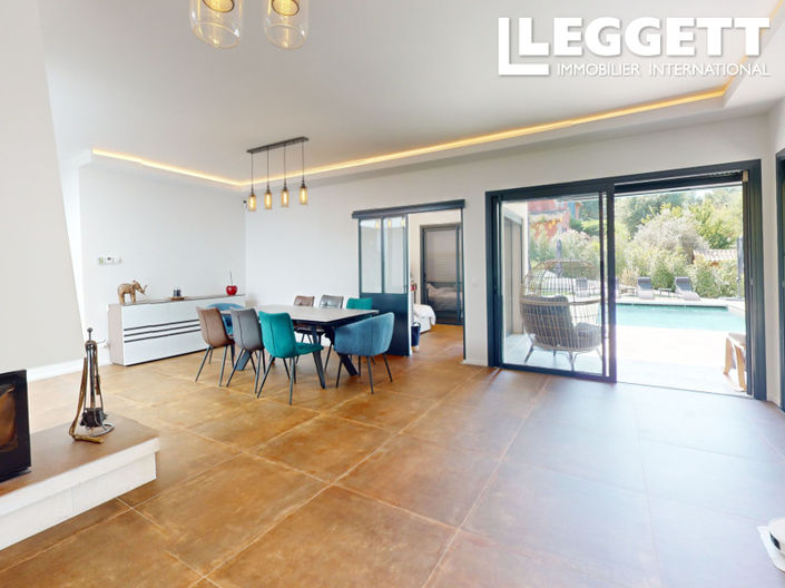 Image No.3-4 Bed House for sale