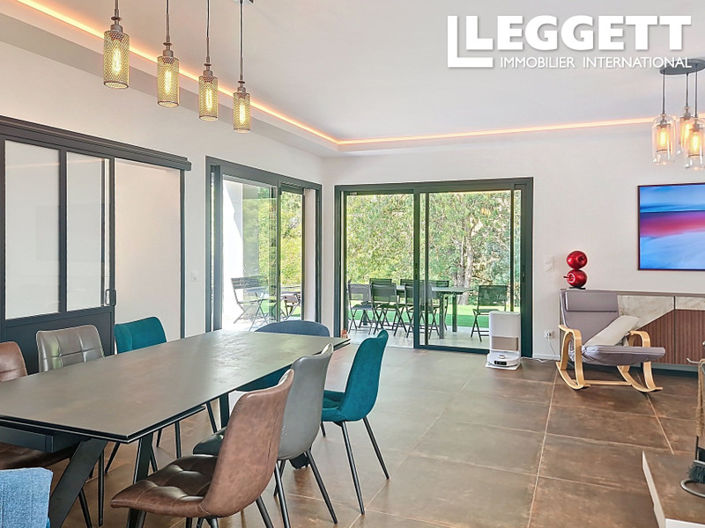 Image No.9-4 Bed House for sale