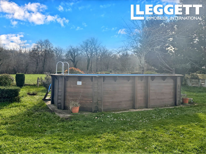 Image No.10-3 Bed House for sale