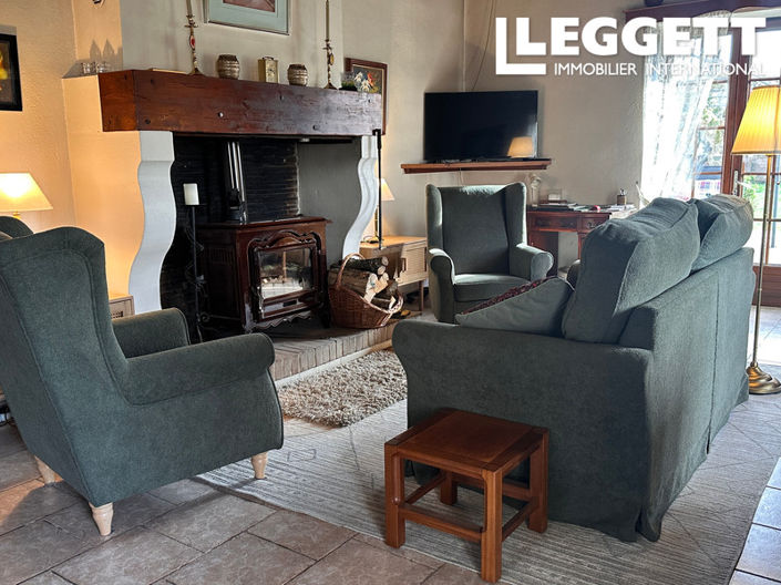 Image No.6-3 Bed House for sale