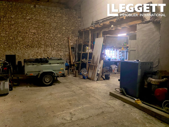 Image No.8-3 Bed House for sale