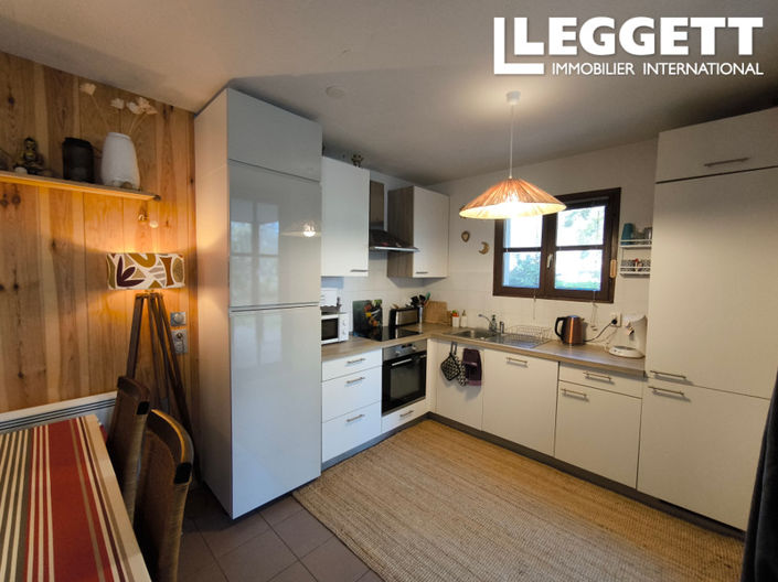 Image No.3-Maison de 2 chambres à vendre à Salles