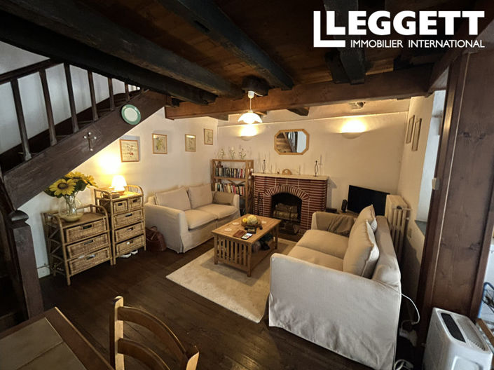 Image No.8-2 Bed House for sale