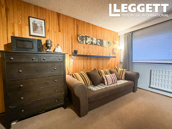 Image No.8-Apartment for sale