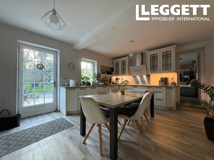 Image No.4-5 Bed House for sale