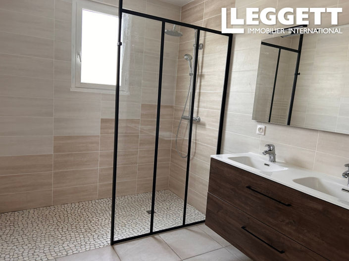 Image No.4-3 Bed House for sale