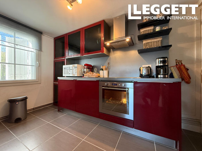 Image No.7-5 Bed House for sale