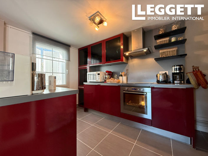 Image No.7-5 Bed House for sale