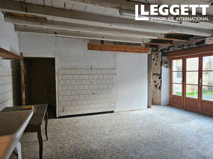 Image No.10-7 Bed House for sale