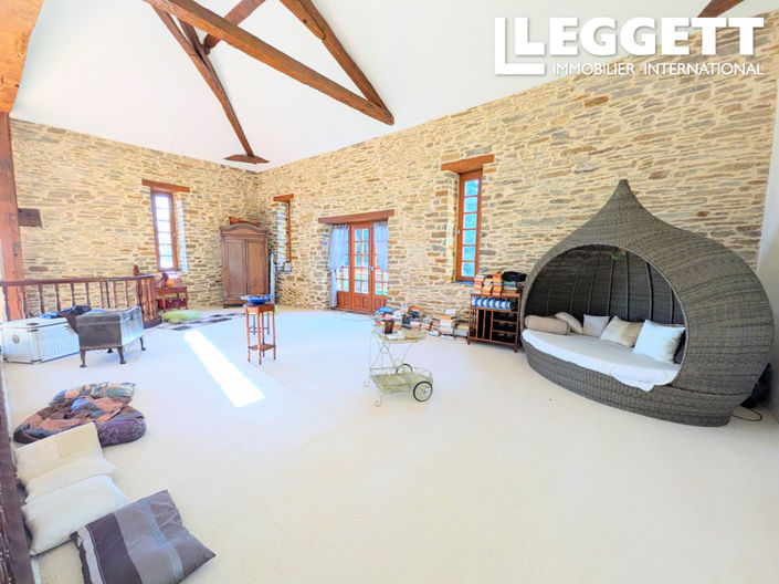 Image No.6-3 Bed House for sale