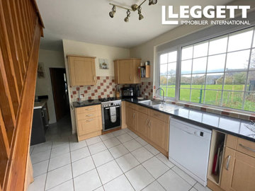 ahr0chm6ly9jzg4uagvzdglhlmltbw8vaw1hz2uvvevom