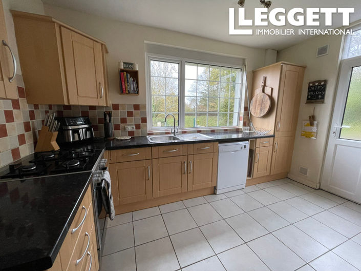 Image No.4-4 Bed House for sale