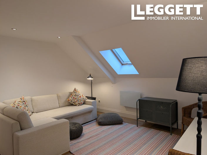 Image No.8-6 Bed House for sale