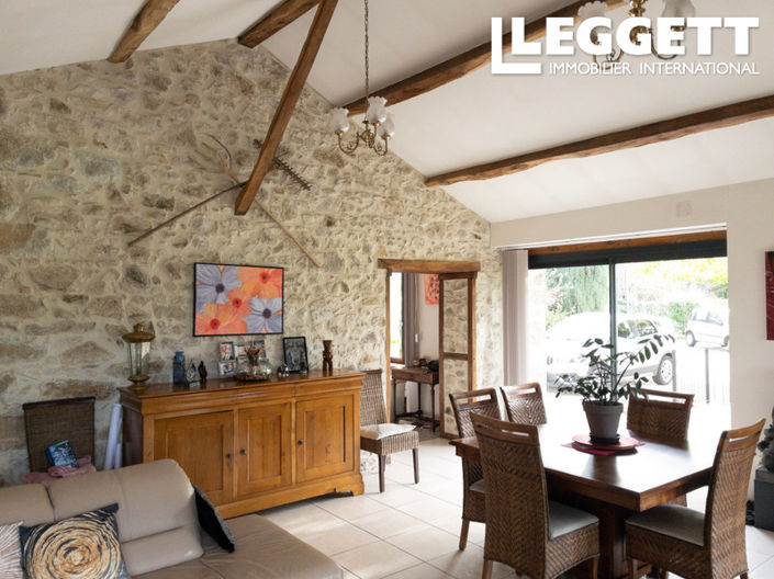 Image No.2-3 Bed House for sale