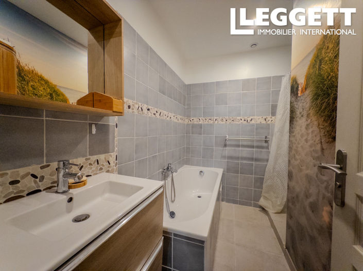 Image No.7-3 Bed House for sale